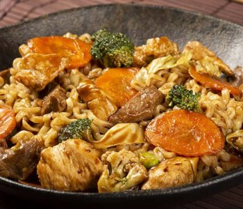 Brokulove_pl - Yakisoba z kurczakiem i warzywami